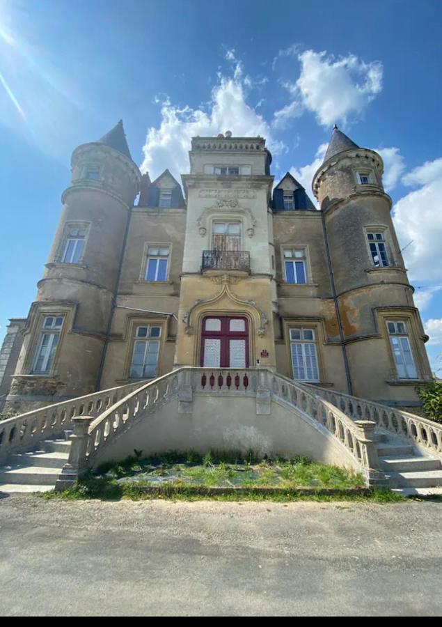 La vie de château Apartamento Meslay-du-Maine Exterior foto